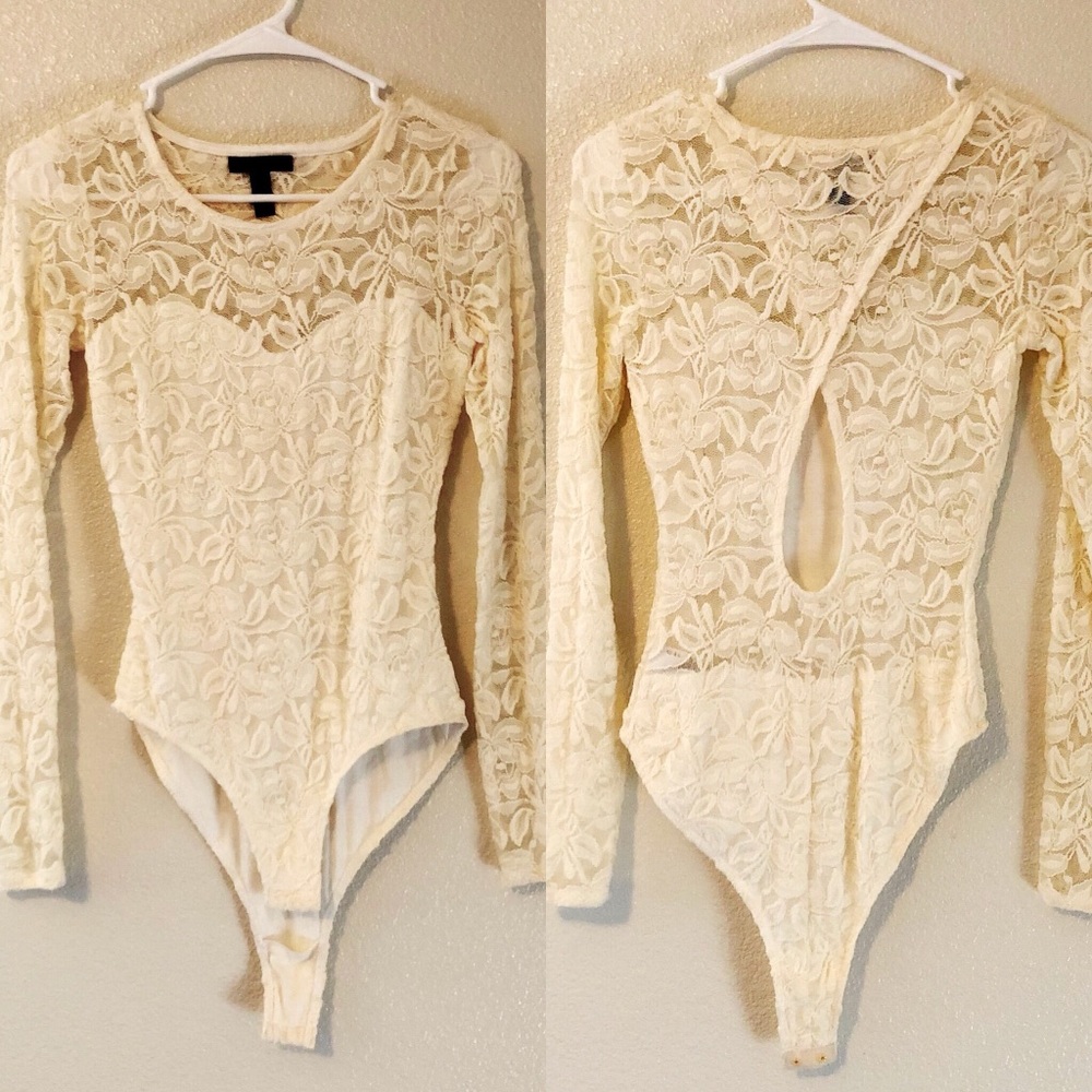 Lace keyhole bodysuit